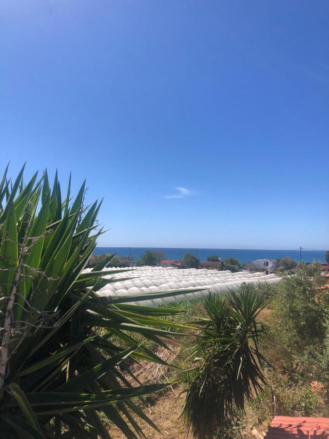 Malou Garden House Near The Beach Glífa エクステリア 写真